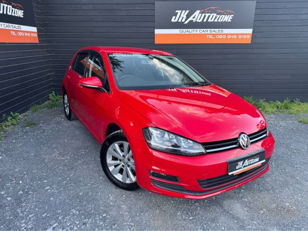 Volkswagen Golf Hatchback, Petrol, 2014, Red