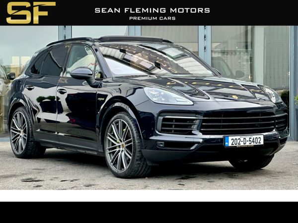 Porsche Cayenne SUV, Petrol Plug-in Hybrid, 2020, Blue