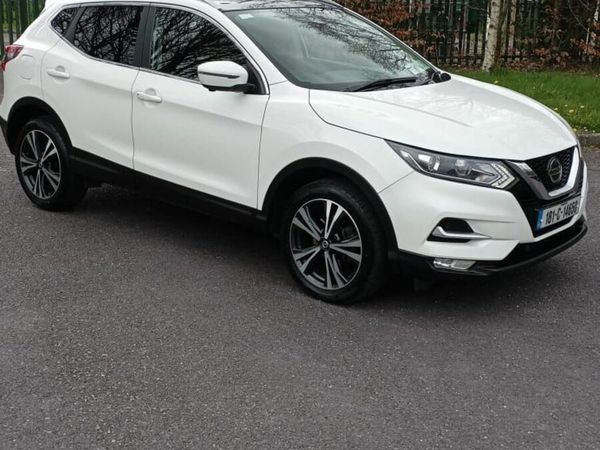 Nissan Qashqai Hatchback, Diesel, 2018, White