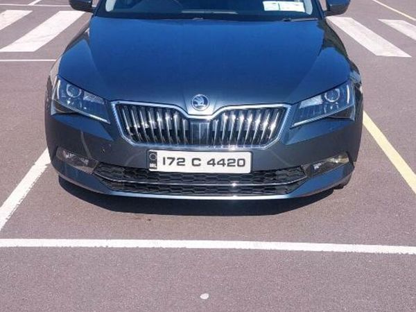Skoda Superb Saloon, Petrol, 2017, Grey