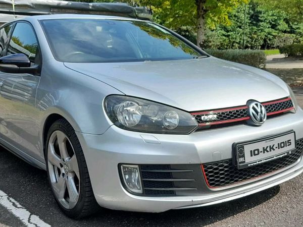Volkswagen Golf Hatchback, Petrol, 2010, Silver