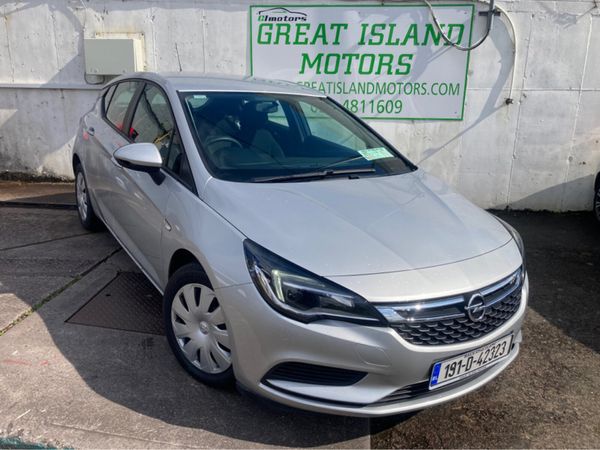 Opel Astra Hatchback, Petrol, 2019, Grey