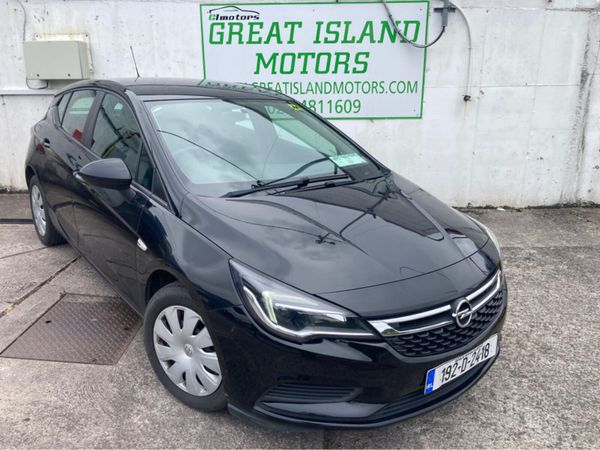 Opel Astra Hatchback, Petrol, 2019, Black