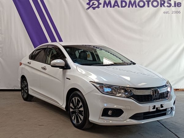 Honda Grace Saloon, Petrol Hybrid, 2019, White