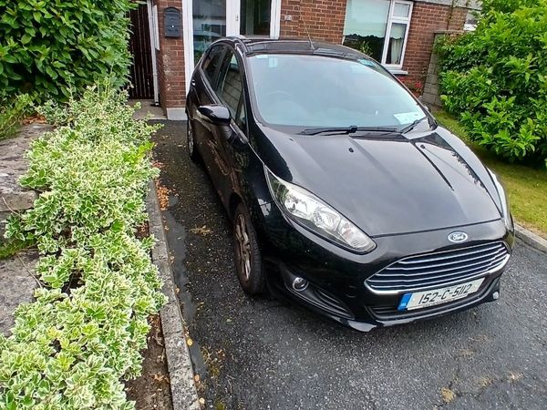 Ford Fiesta Hatchback, Petrol, 2015, Black