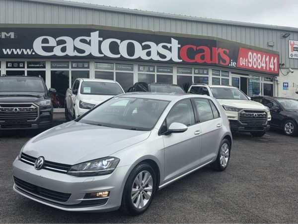 Volkswagen Golf Hatchback, Petrol, 2015, Silver