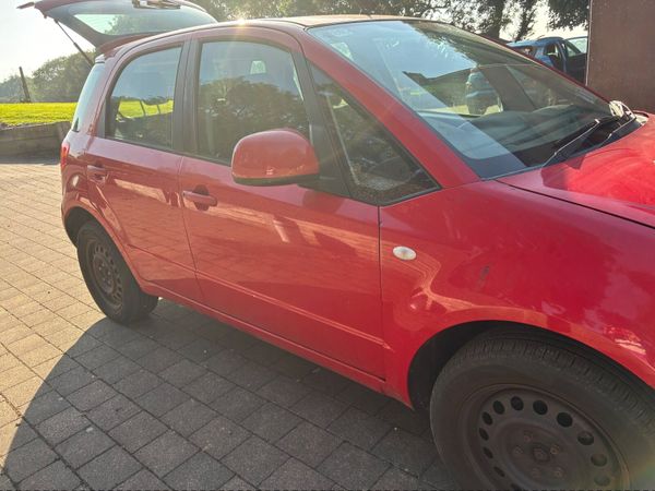 Suzuki SX4 SUV, Petrol, 2007, Red