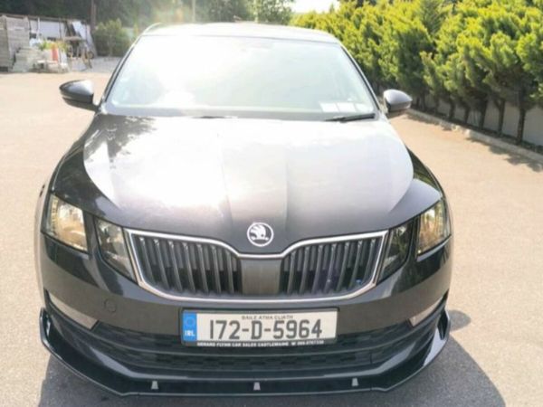 Skoda Octavia Saloon, Diesel, 2017, Black
