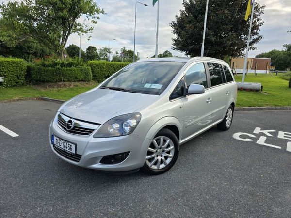 Opel Zafira MPV, Diesel, 2011, Silver