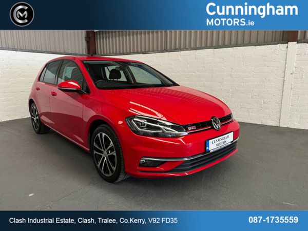 Volkswagen Golf Hatchback, Petrol, 2019, Red