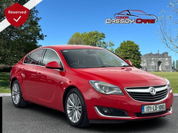 Vauxhall Insignia Hatchback, Diesel, 2017, Red