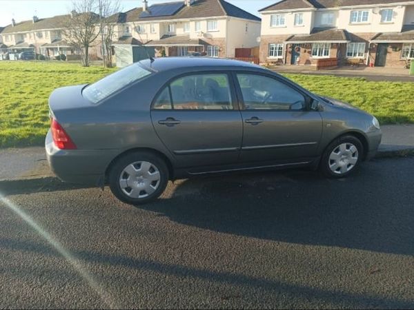 Toyota Corolla Saloon, Petrol, 2005, Grey