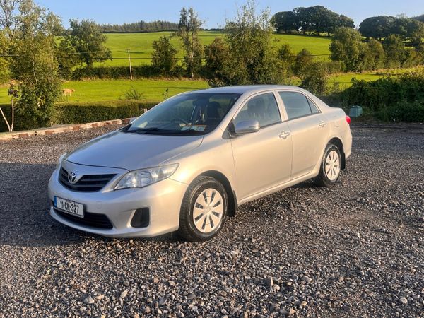 Toyota Corolla Saloon, Diesel, 2011, Silver