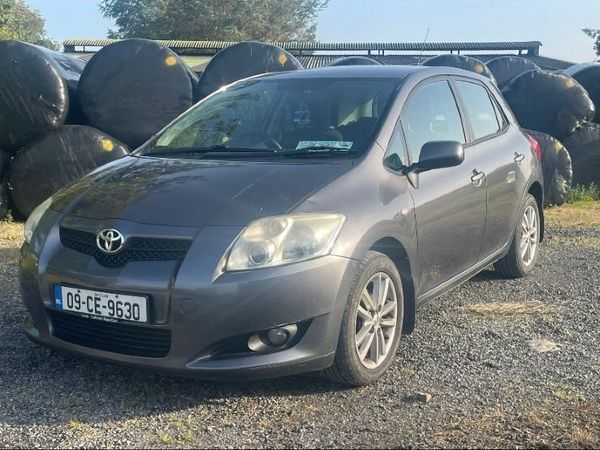 Toyota Auris Hatchback, Diesel, 2009, Grey