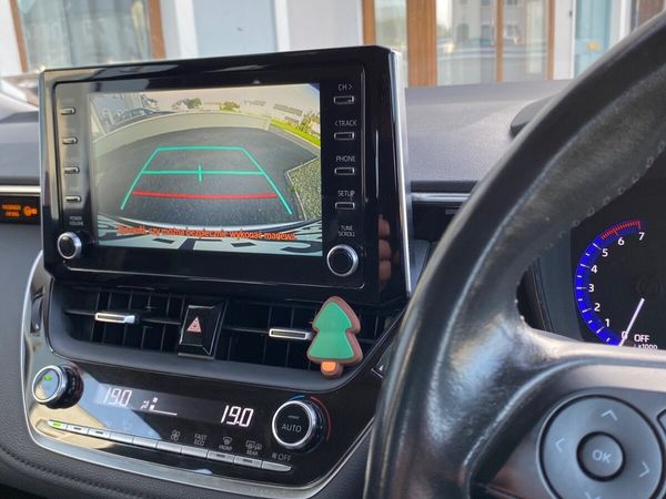 Toyota Corolla Saloon, Petrol Hybrid, 2019, Grey