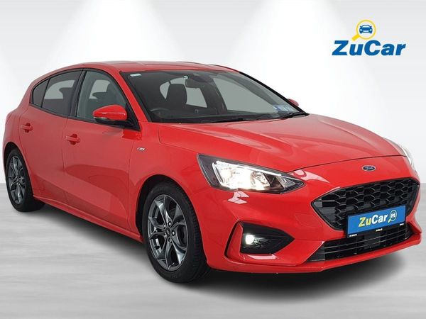Ford Focus Hatchback, Petrol, 2019, Red