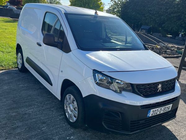 Peugeot Partner MPV, Diesel, 2020, White