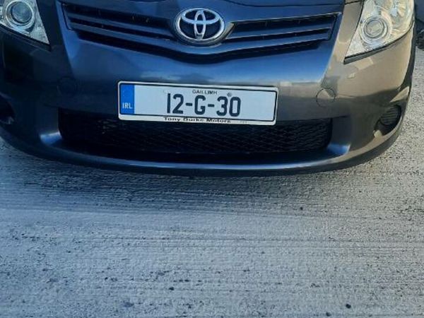 Toyota Auris Hatchback, Diesel, 2012, Grey