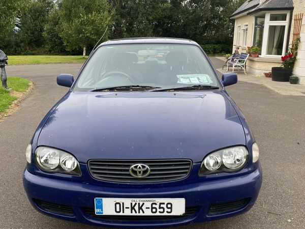 Toyota Corolla Saloon, Petrol, 2001, Blue