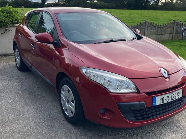 Renault Megane Hatchback, Diesel, 2010, Red