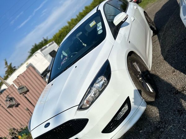Ford Focus Hatchback, Diesel, 2017, White