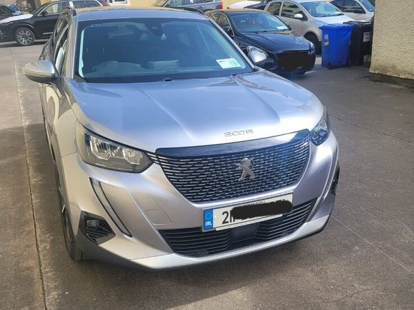 Peugeot 2008 MPV, Diesel, 2021, Grey