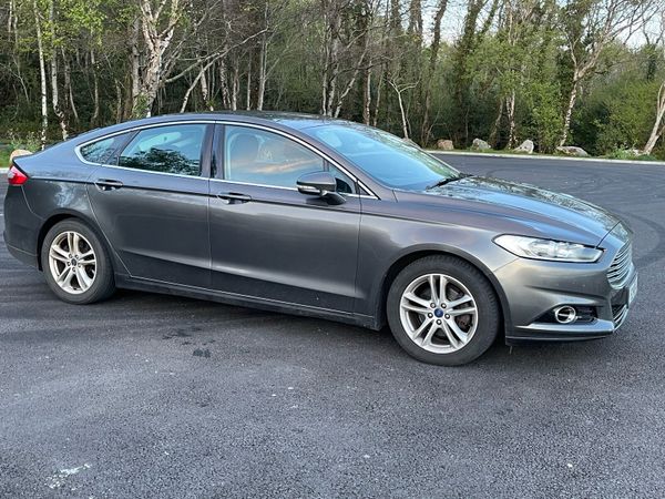 Ford Mondeo Hatchback, Diesel, 2015, Grey