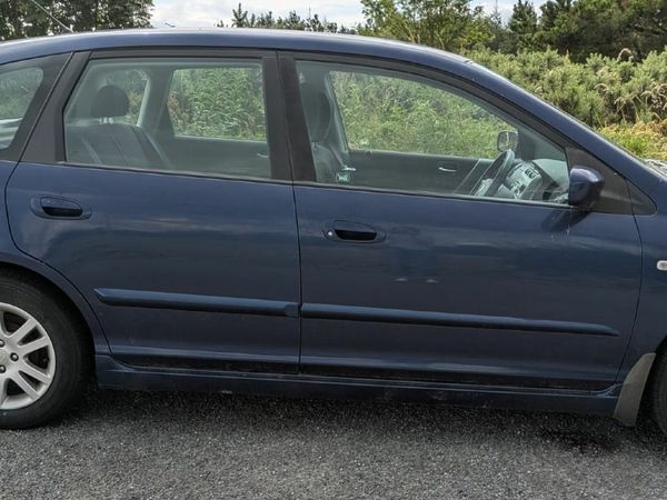 Honda Civic Hatchback, Petrol, 2005, Blue