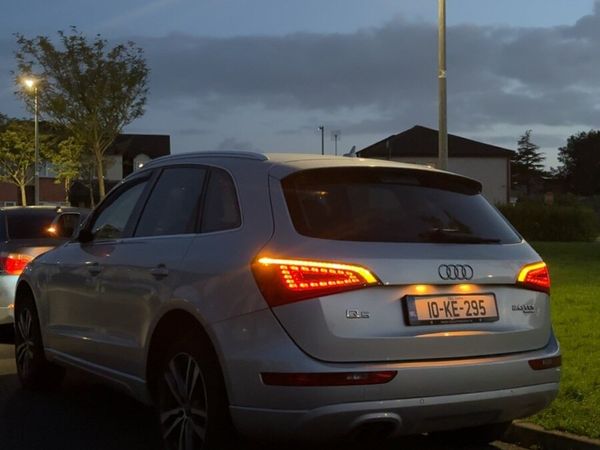 Audi Q5 SUV, Diesel, 2010, Silver