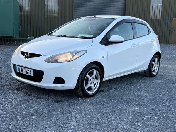 Mazda Demio MPV, Petrol, 2010, White