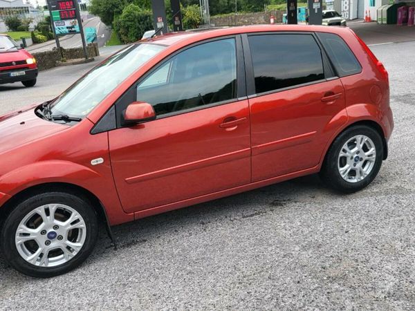 Ford Fiesta Hatchback, Petrol, 2008, Red