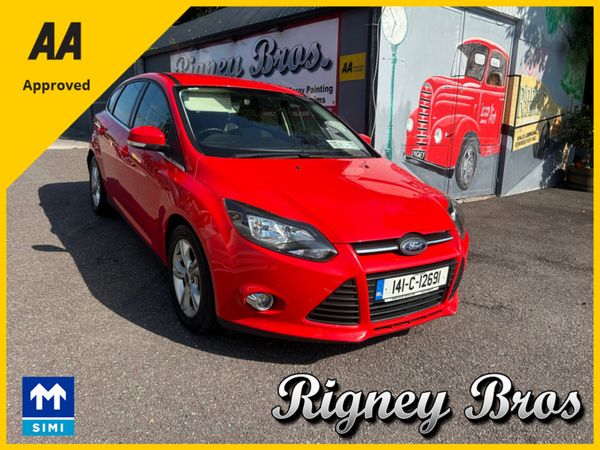 Ford Focus Hatchback, Diesel, 2014, Red
