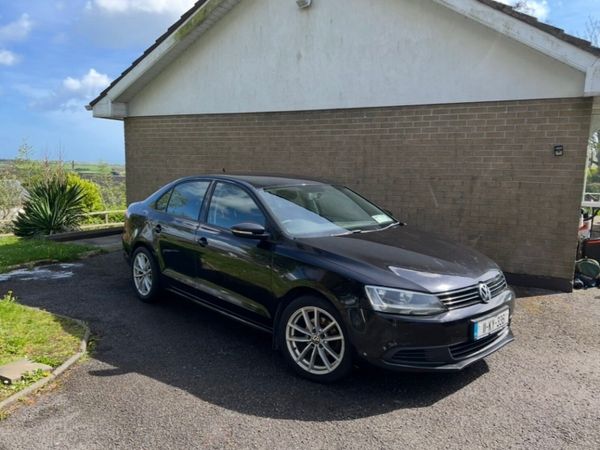 Volkswagen Jetta Saloon, Diesel, 2011, Black