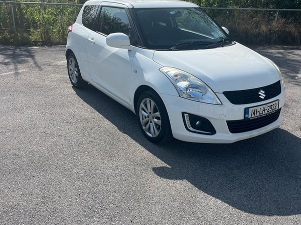 Suzuki Swift Hatchback, Petrol, 2014, White