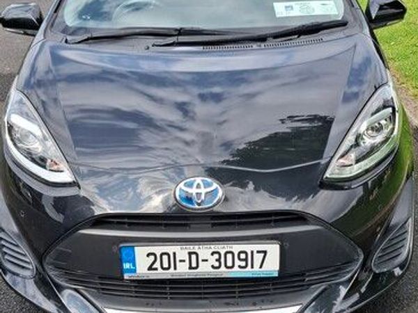 Toyota Aqua Hatchback, Petrol Hybrid, 2020, Black