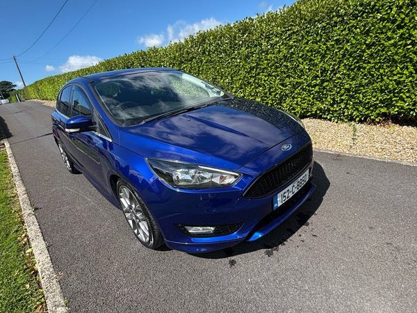 Ford Focus Hatchback, Petrol, 2015, Blue