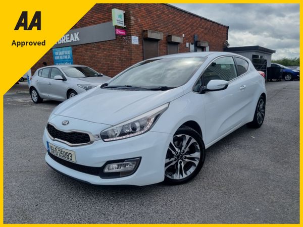 Kia Ceed Hatchback, Diesel, 2015, White