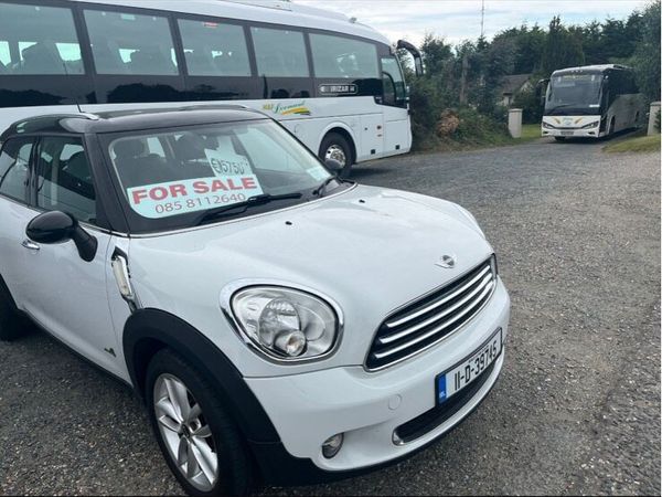 Mini Cooper Hatchback, Diesel, 2011, White