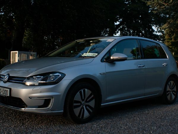 Volkswagen Golf Estate, Electric, 2020, Grey