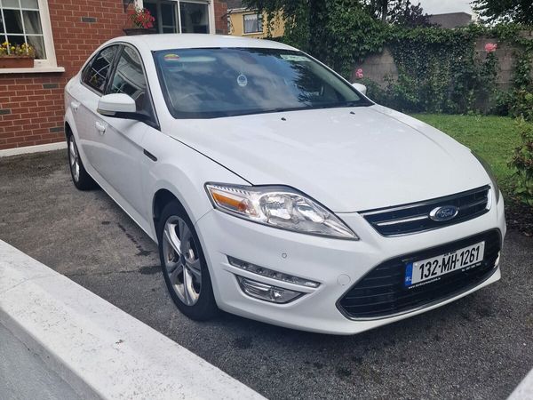 Ford Mondeo Hatchback, Diesel, 2013, White