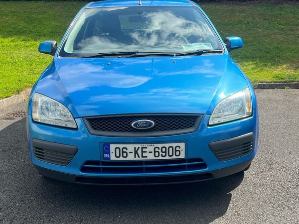 Ford Focus Hatchback, Petrol, 2006, Blue