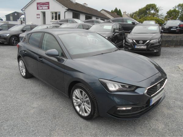 SEAT Leon Hatchback, Petrol, 2021, Grey
