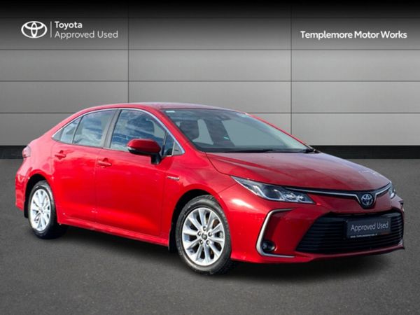Toyota Corolla Saloon, Petrol Hybrid, 2021, Red
