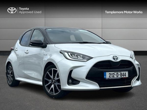 Toyota Yaris Hatchback, Petrol Hybrid, 2021, White