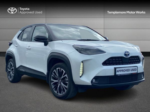Toyota Yaris Hatchback, Petrol Hybrid, 2023, White