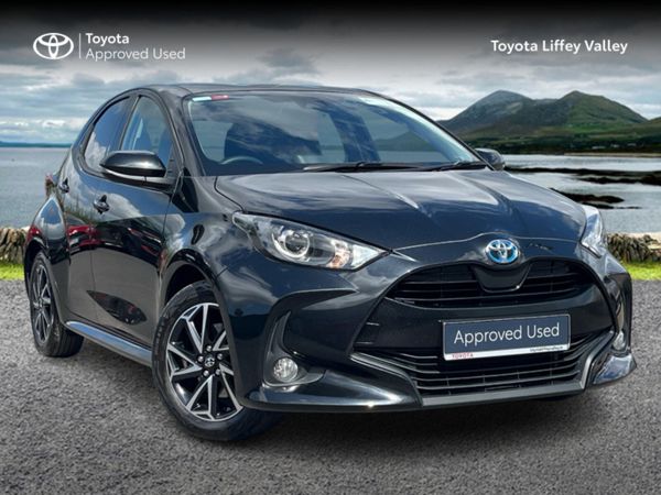 Toyota Yaris Hatchback, Petrol Hybrid, 2023, Black