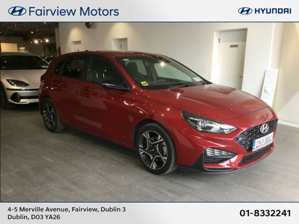 Hyundai i30 Hatchback, Petrol, 2023, Red