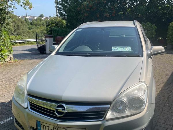 Opel Astra Estate, Petrol, 2007, Yellow