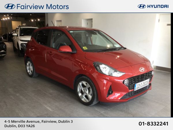 Hyundai i10 Hatchback, Petrol, 2022, Red