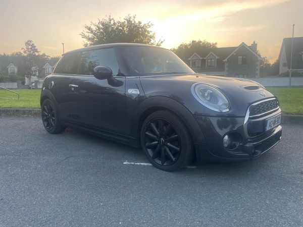 Mini Cooper Hatchback, Diesel, 2014, Grey